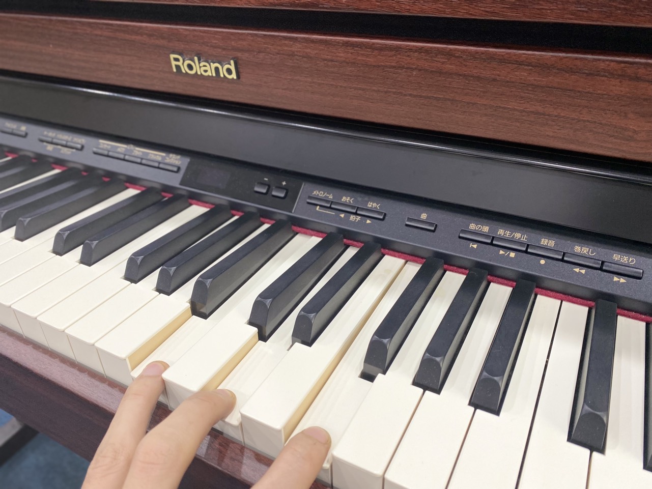 bàn phím roland hp505gp