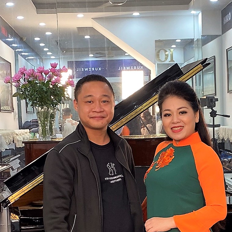 Ca sĩ Anh Thơ