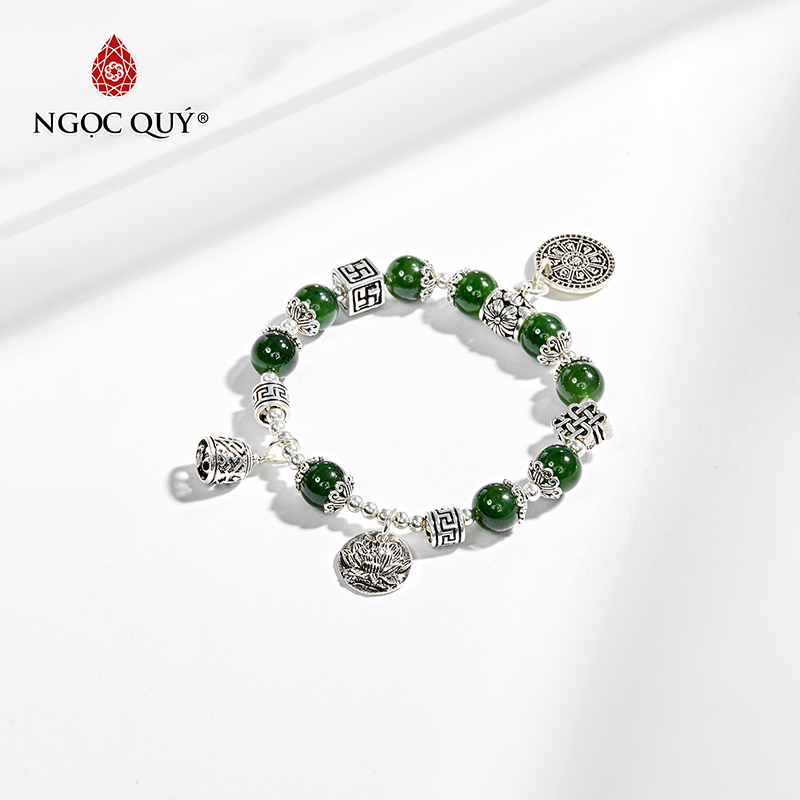 vòng tay đá ngọc bích