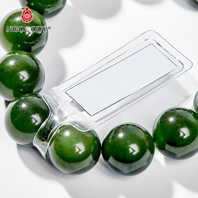 vòng tay đá ngọc bích