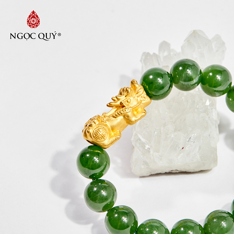 vòng tay đá ngọc bích