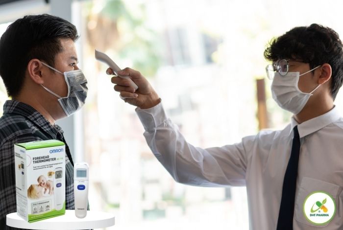 Nhiệt kế điện tử đo trán Omron MC 720