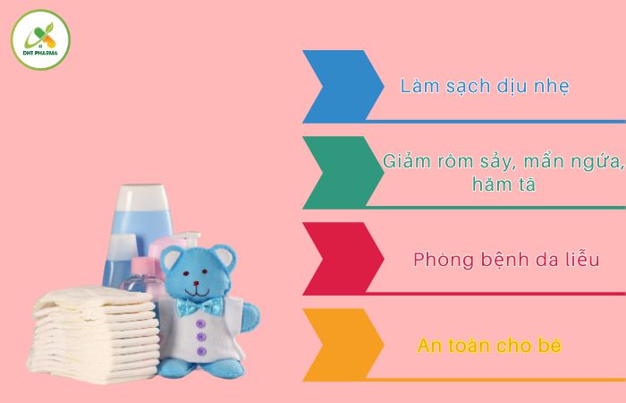 Nước tắm thảo dược cho bé
