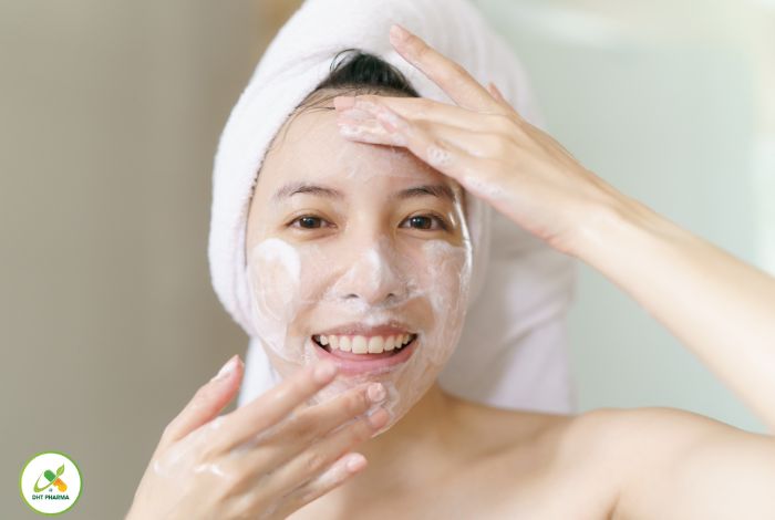 Cách rửa mặt đúng cách