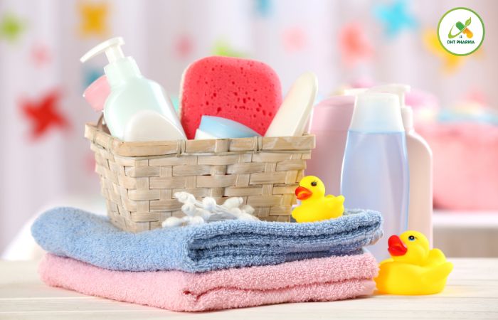 Nước tắm thảo dược cho bé