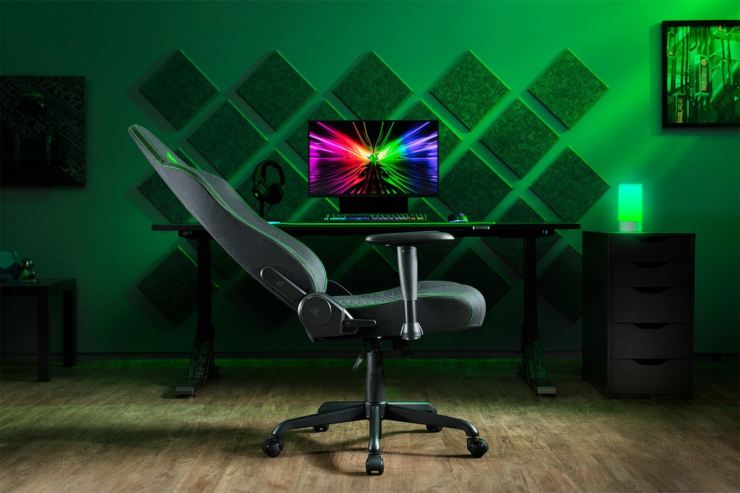 Cơ chế ngả lưng linh hoạt của ghế Razer Iskur V2 X
