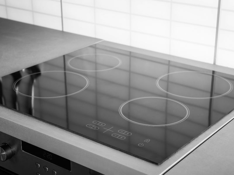 Tìm hiểu mã lỗi bếp hồng ngoại thường gặp và cách khắc phục tại nhà.