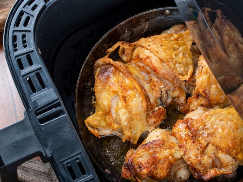 Mẹo khử mùi hôi nồi chiên không dầu nhanh chóng, hiệu quả