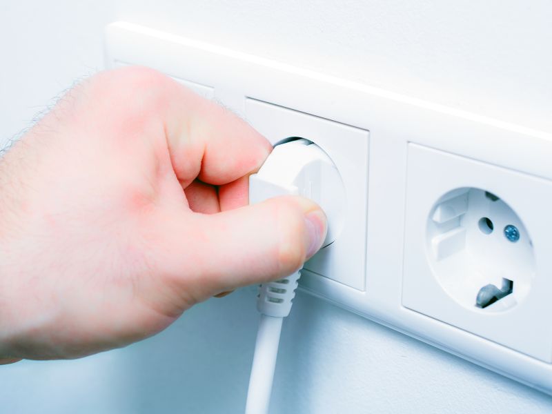 Tìm hiểu mã lỗi bếp hồng ngoại thường gặp và cách khắc phục tại nhà.