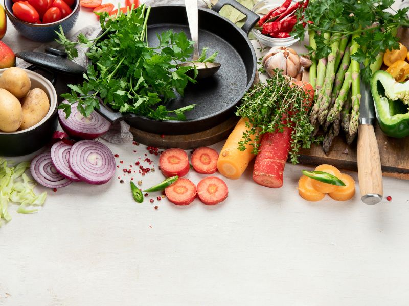 Nấu ăn tại nhà: Lựa chọn vàng cho sức khỏe và hạnh phúc gia đình