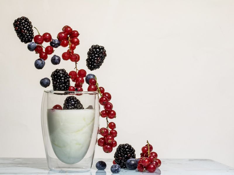 Sữa chua uống thơm ngon, sẵn sàng thưởng thức.