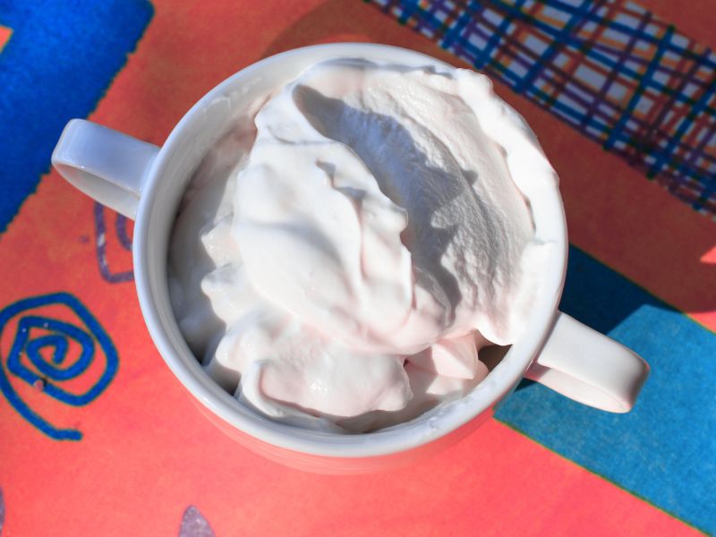 Nguyên liệu dễ tìm để làm sữa chua uống.