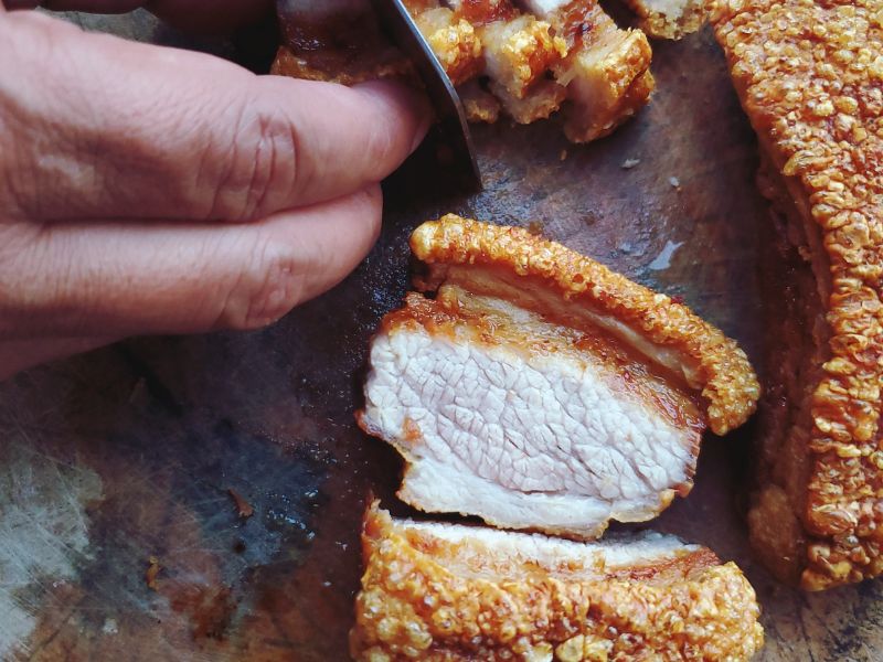 Cách Làm Thịt Heo Quay Bằng Nồi Chiên Không Dầu Cực Kỳ Đơn Giản