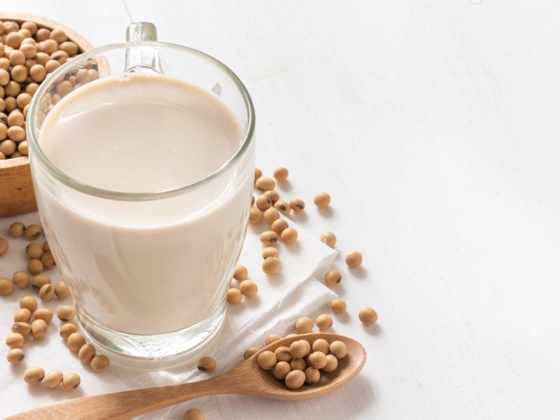 Cách làm sữa đậu nành bằng máy làm sữa hạt: Thơm ngon, bổ dưỡng, đơn giản tại nhà