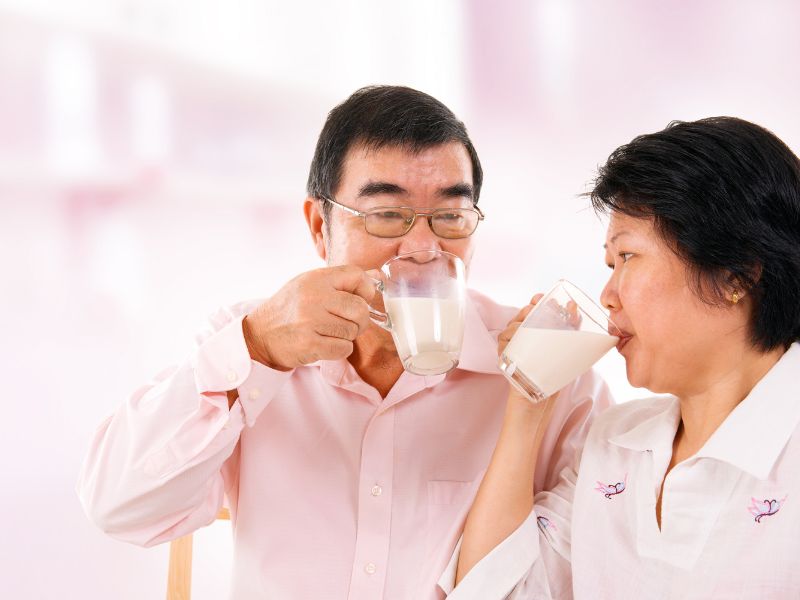 Cách làm sữa đậu nành bằng máy làm sữa hạt: Thơm ngon, bổ dưỡng, đơn giản tại nhà