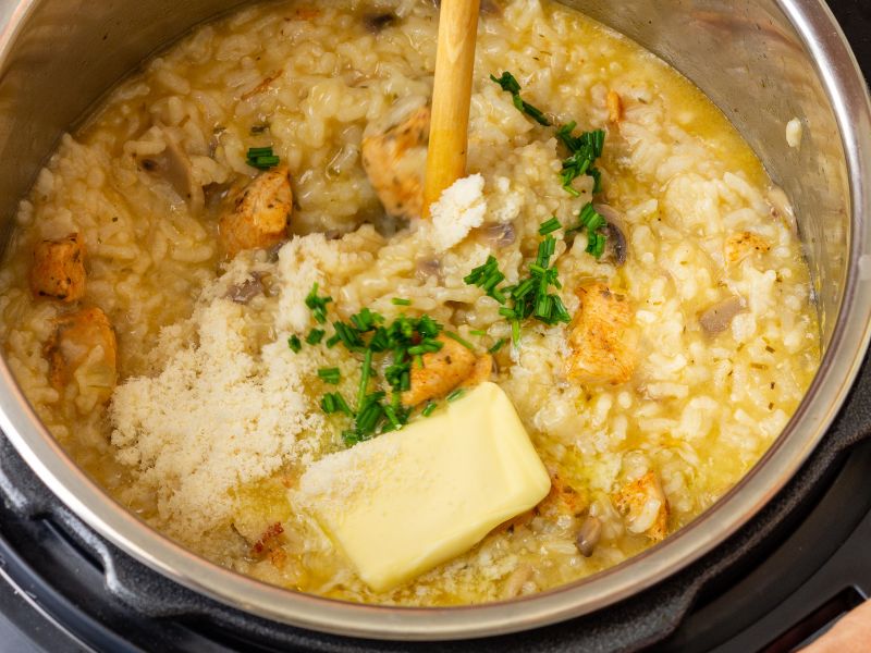 Hướng Dẫn Sử Dụng Nồi Áp Suất Điện An Toàn và Hiệu Quả Cho Người Mới