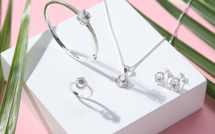 Trang sức - món quà thời thượng, ý nghĩa và đầy tinh tế