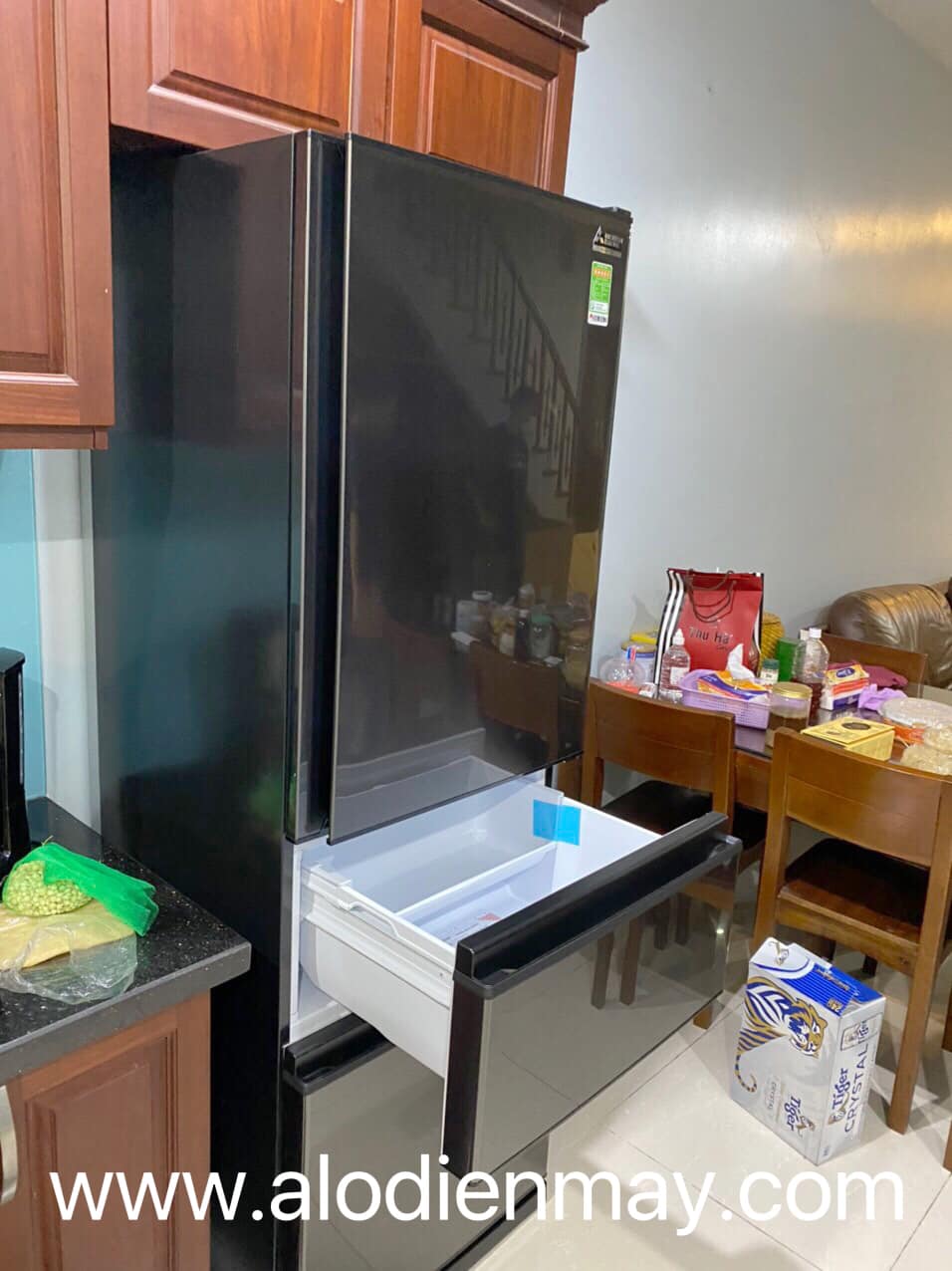 Tủ lạnh Mitsubishi MR-CX46ER-BST 365 lít 3 cửa inverter tại Hà Nội