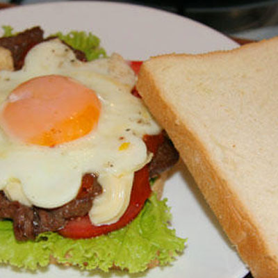 Lò nướng bánh mì Electrolux ETS1303W giá rẻ