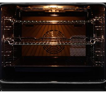 Lò nướng Bosch serie 4 HBS534BB0B trang bị đèn halogen bên trong