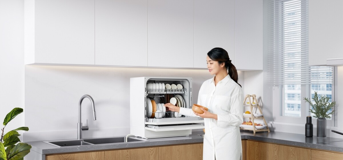 Máy rửa bát để bàn Panasonic NP-TH1WEVN Nhật Bản