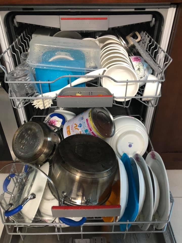 Máy rửa bát Bosch thiết kế sang trọng, tính năng thông minh SMS4ECI26E