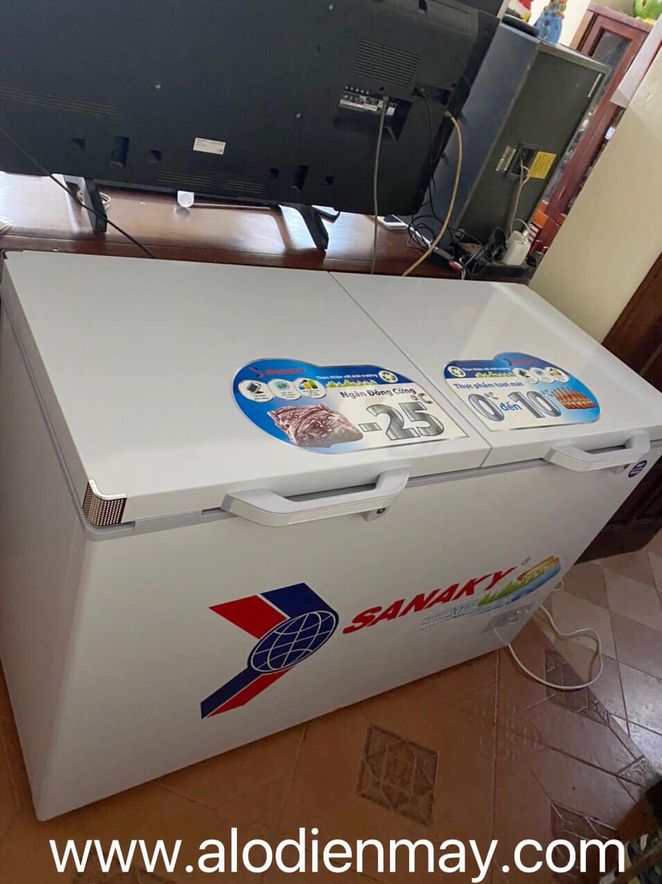 Tủ đông Sanaky inverter dàn đồng 761 lít VH 8699HY3