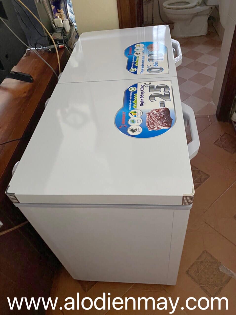 Tủ đông Sanaky inverter dàn đồng 761 lít VH 8699HY3