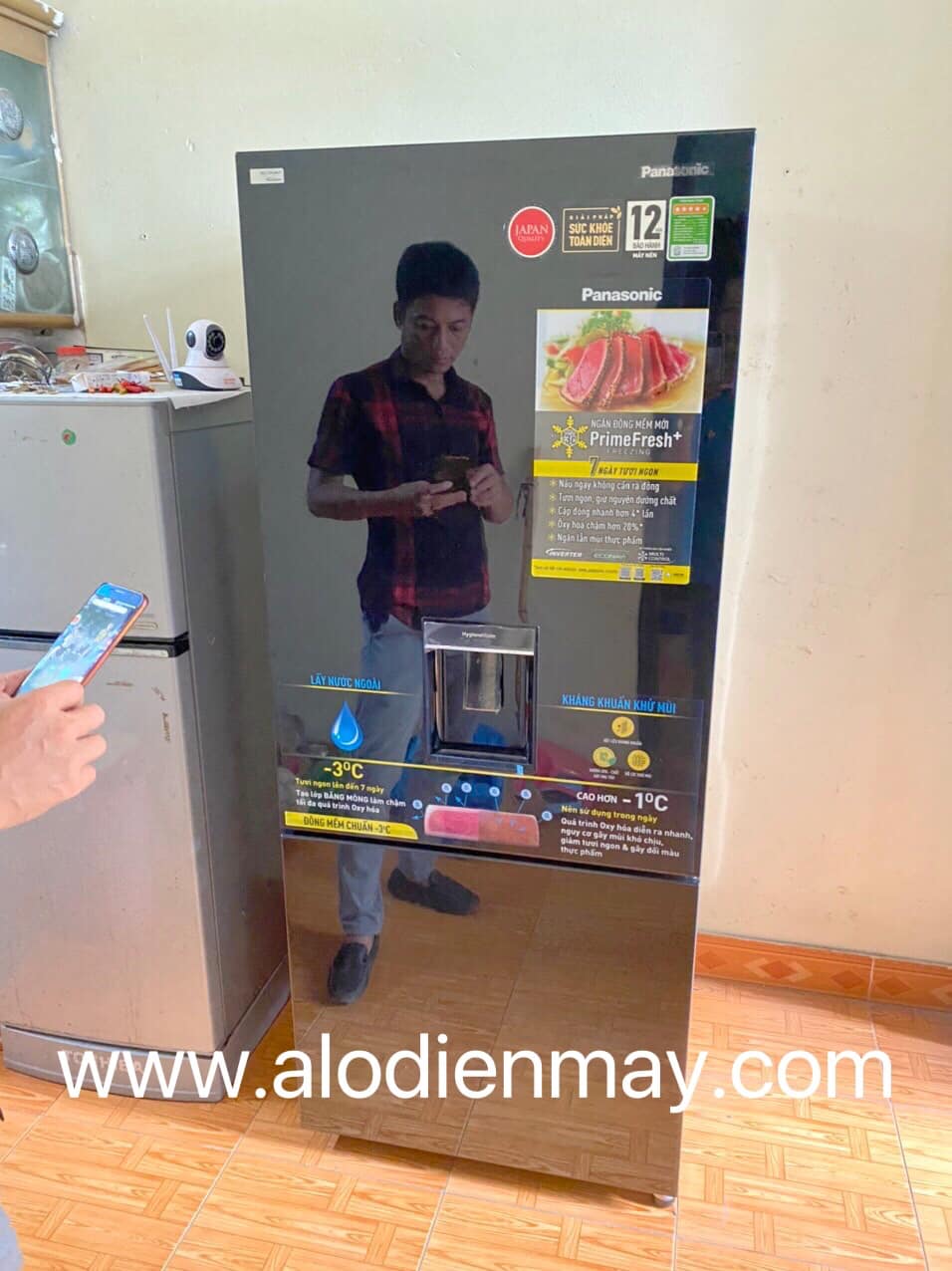 Tủ lạnh Panasonic inverter 377 lít NR-BX421GPKV giá rẻ chính hãng