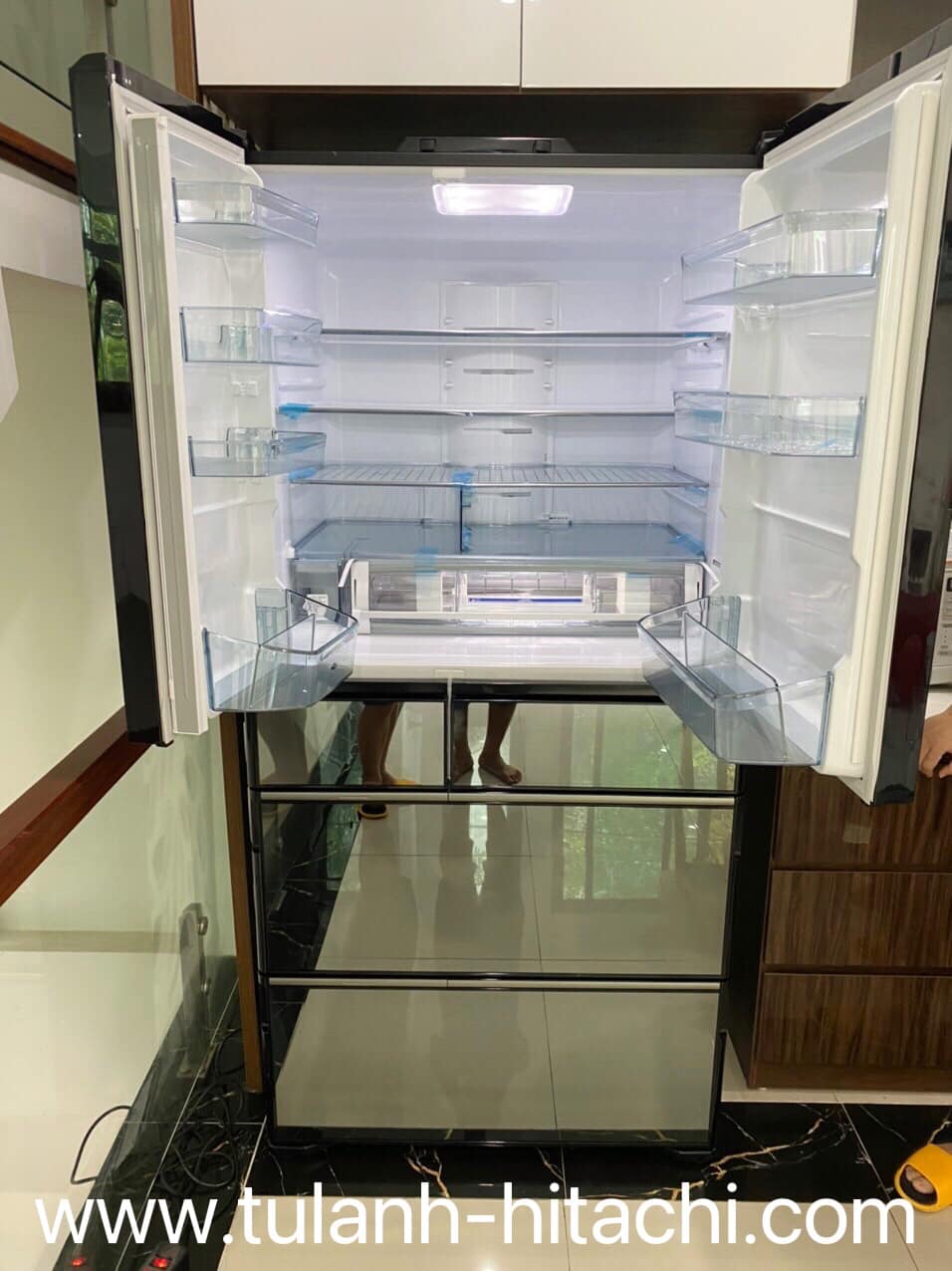 Tủ Lạnh Hitachi 6 cánh inverter 735 lít R-ZX740KV (X) nhập khẩu Nhật Bản