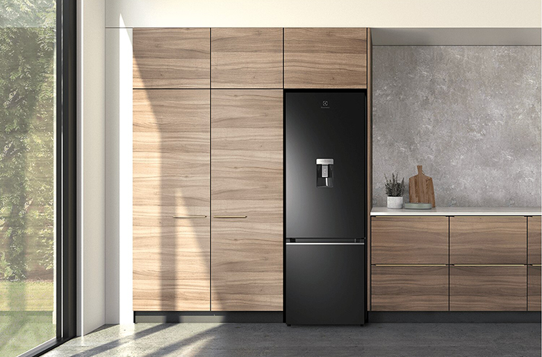 Tủ lạnh Electrolux Inverter 308 lít EBB3462K-H