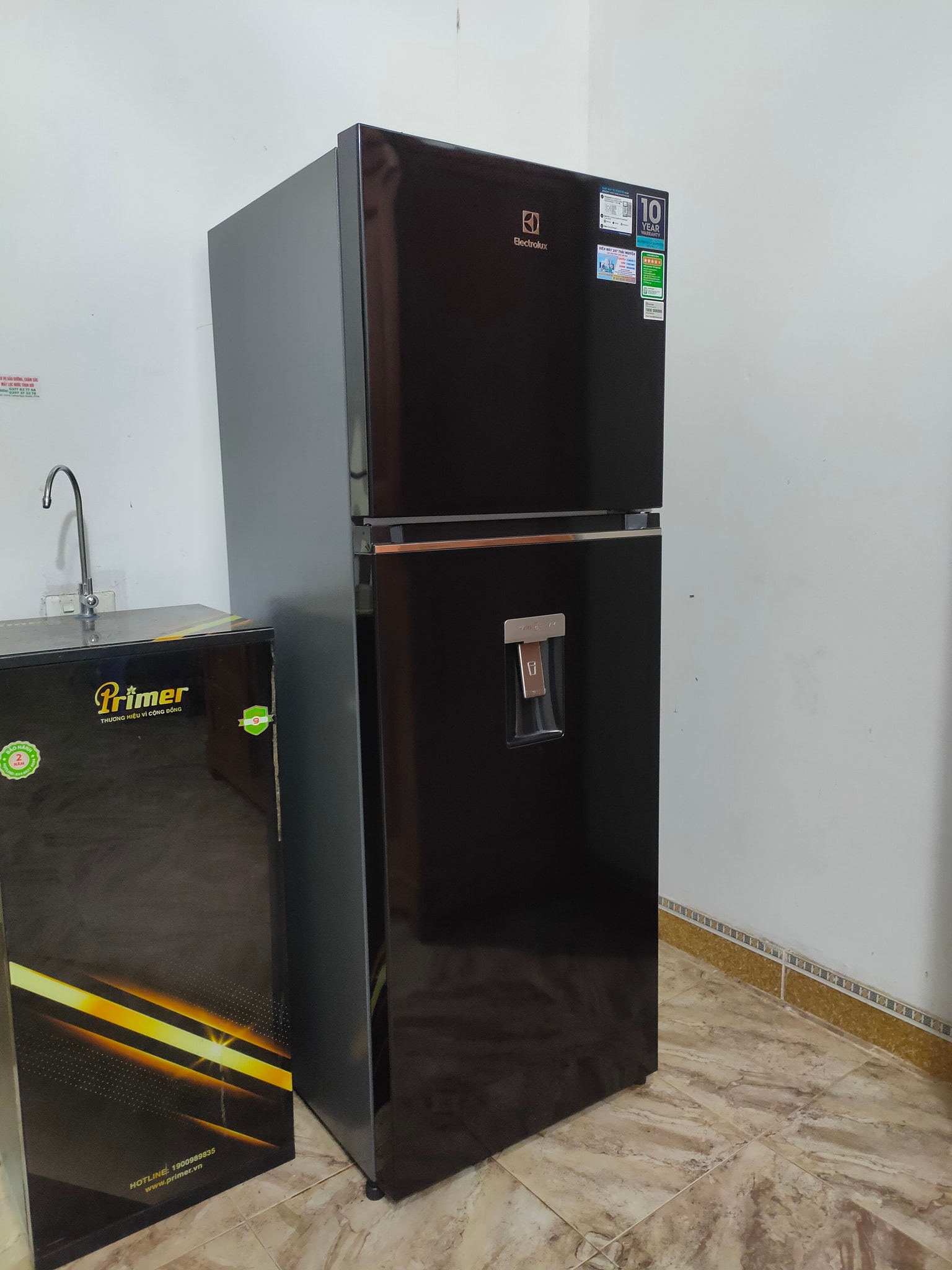 Tủ lạnh Electrolux inverter 312 lít ETB3440K-H uy tín