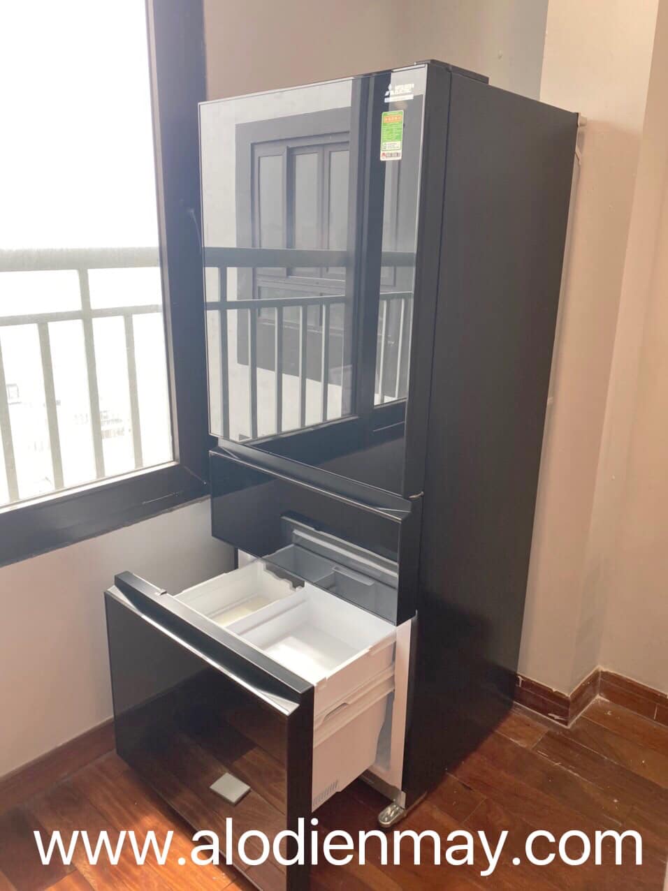 Tủ lạnh 3 cánh Mitsubishi inverter 450 lít CGX56EP (GBK, GBR) giá rẻ chính hãng