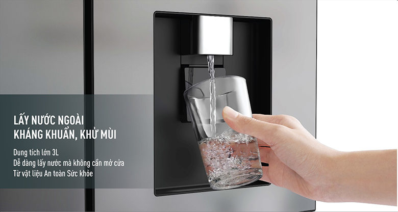 Tủ lạnh Panasonic Inverter 540 lít NR-YW590YMMV lấy nước ngoài cánh