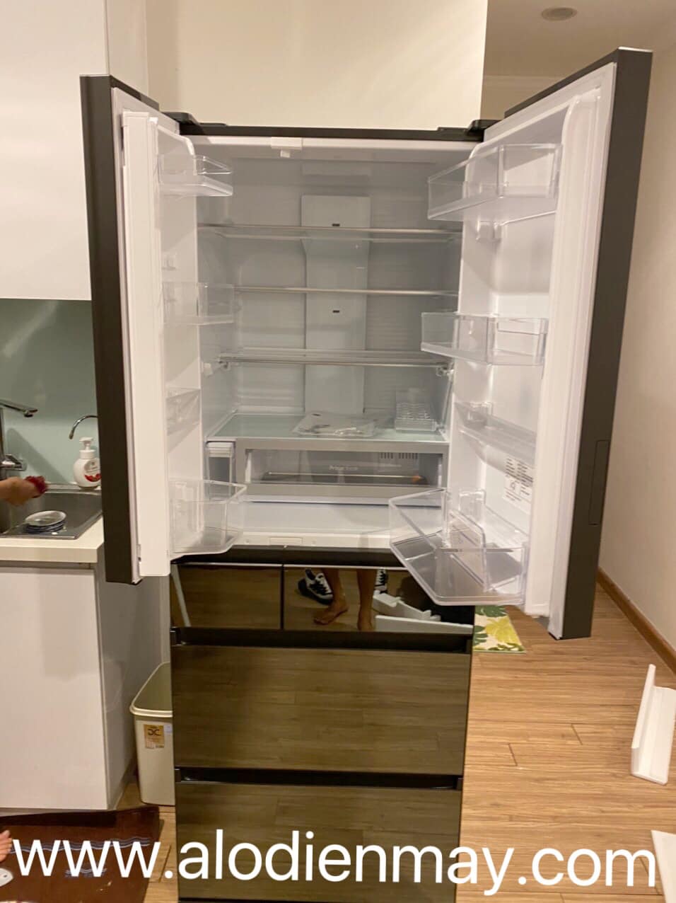 Tủ lạnh Panasonic inverter 589 lít 6 cánh NR-F603GT-X2 chính hãng tại Hà Nội