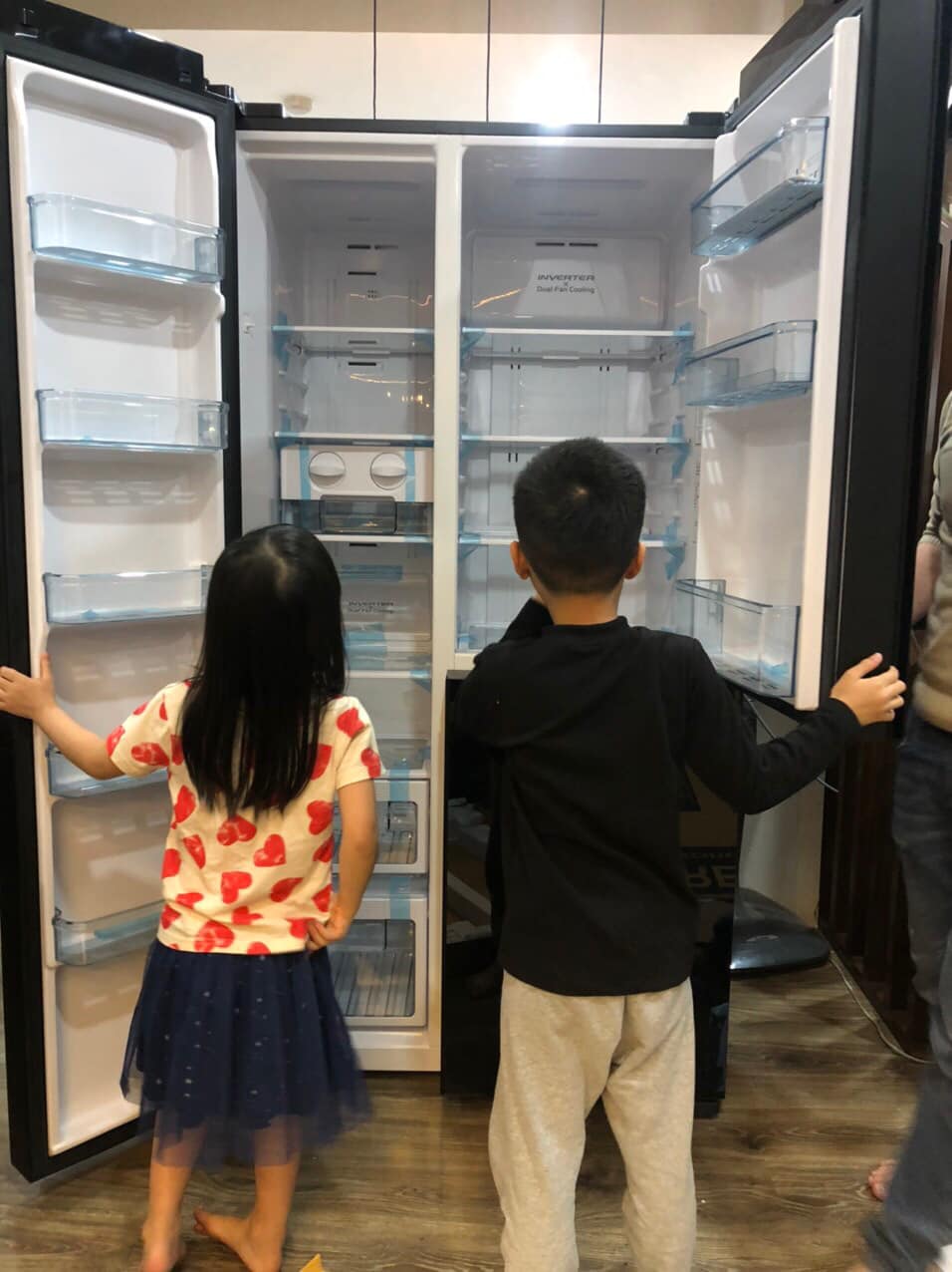 Tủ lạnh Hitachi Side By Side 3 cánh inverter 590 lít R-M800PGV0 (GBK)