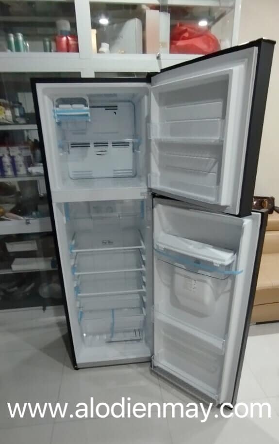 Tủ lạnh Toshiba inverter 249 lít GR-RT325WE-PMV(06)-MG giá rẻ