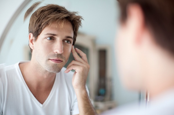 Có nên sử dụng serum dưỡng da mặt cho nam không?