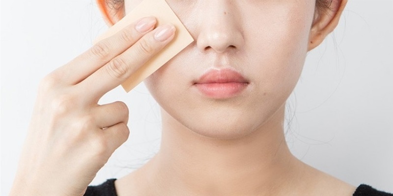 Chọn giấy thấm dầu dành cho da nhờn