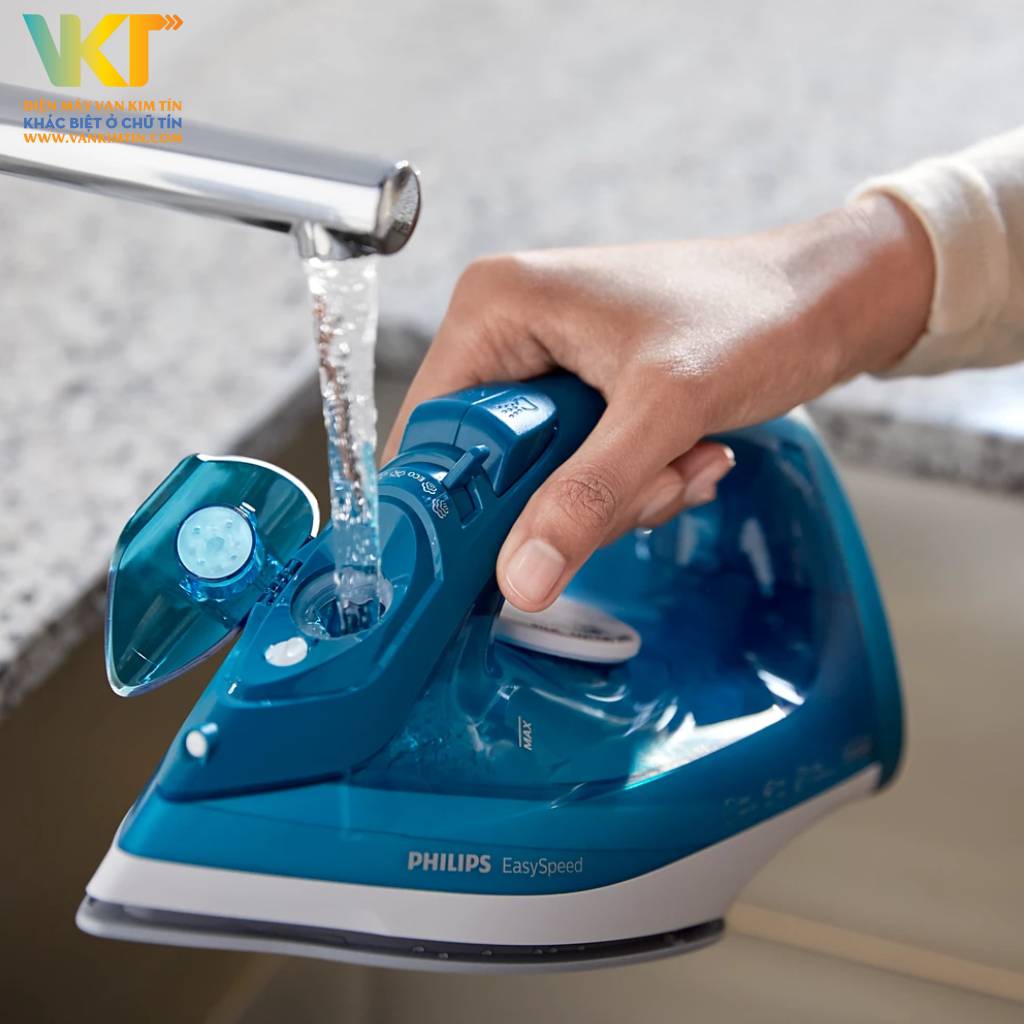 Bàn ủi hơi nước Philips GC1756/20 - Ủi liên tục với bình chứa nước dung tích đến 220ml