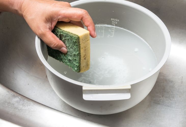 Các bước vệ sinh nồi cơm điện đúng cách, sạch bong