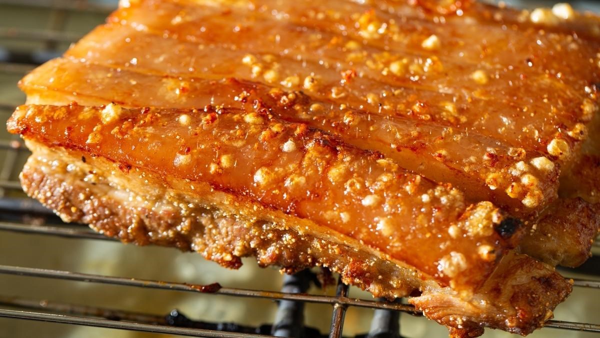 Cách làm thịt heo quay bằng lò vi sóng thơm ngon cực đơn giản