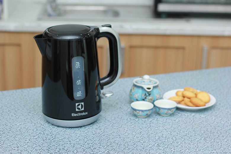 Cách sử dụng bình đun siêu tốc tiết kiệm điện mà bạn nên biết