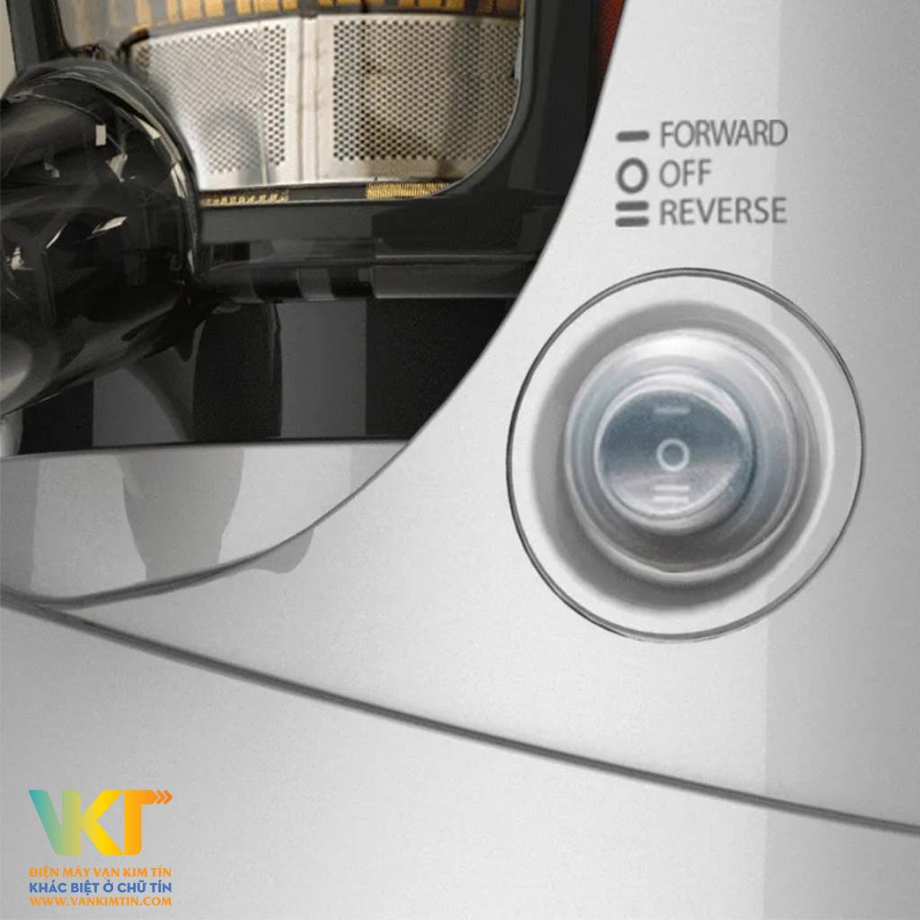 Máy ép trái cây tốc độ chậm Kuvings NS-621CBM2 - Bảng điều khiển dễ sử dụng, nắp chặn thông minh "Smart Cap"