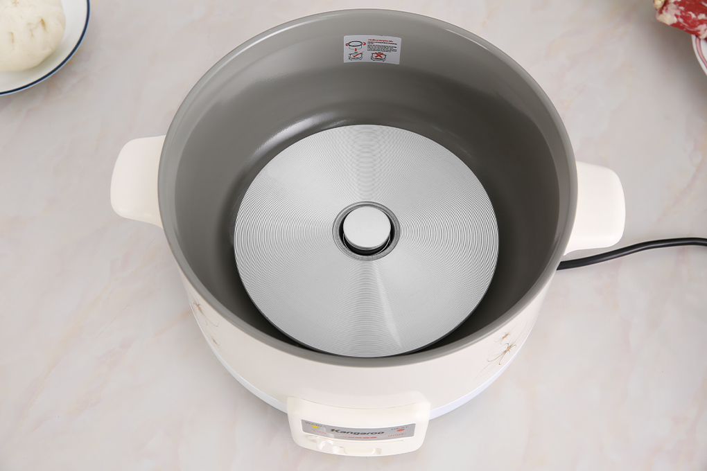 Nên mua nồi lẩu điện cho gia đình hay không