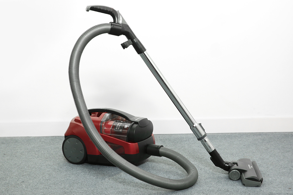 Nhà có thú cưng thì nên chọn mua máy hút bụi có những tính năng nào