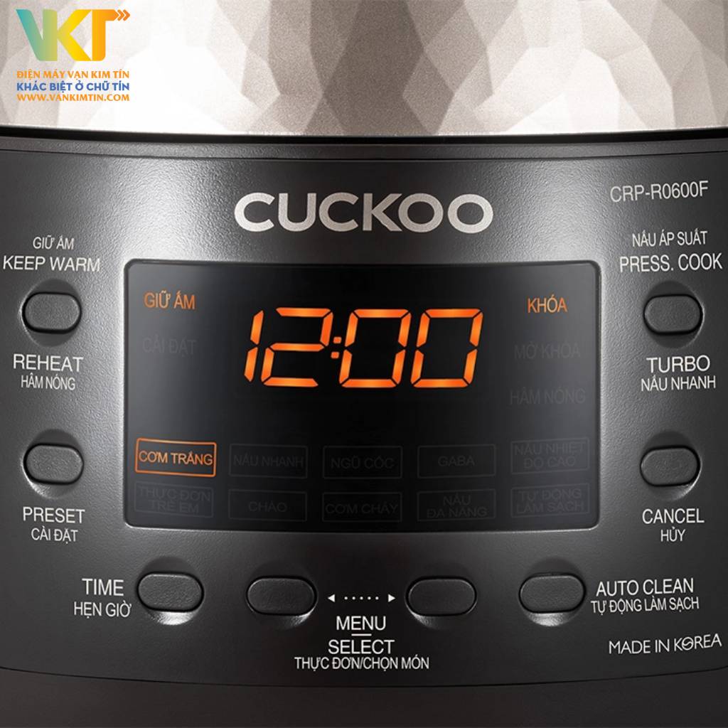 Nồi cơm áp suất điện tử Cuckoo 1.08 lít CRP-R0600F - Bảng điều khiển dễ thao tác, thiết kế thông minh