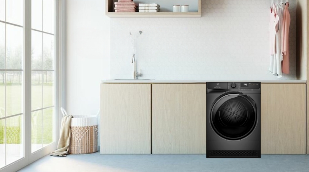 Máy sấy bơm nhiệt Electrolux UltimateCare 8 kg EDH803J5SC