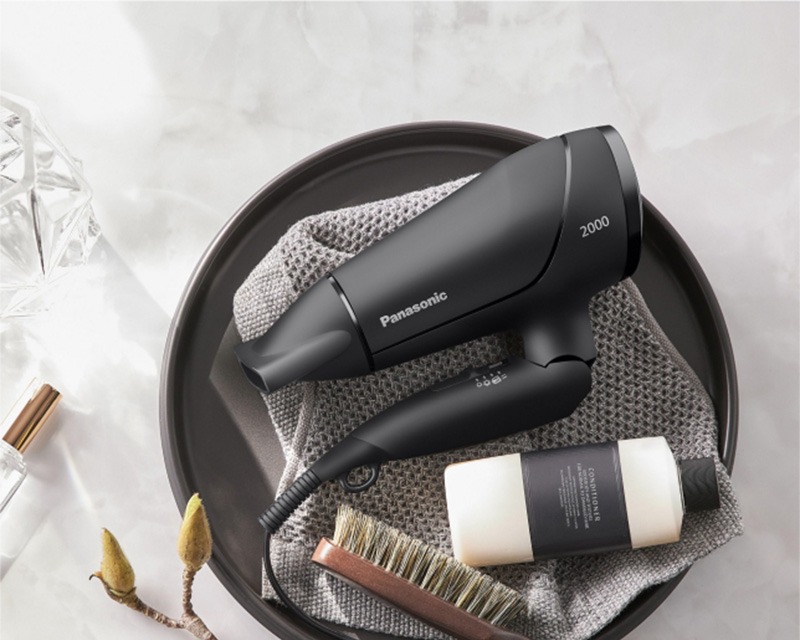 Máy sấy tóc Panasonic EH-ND65-K645