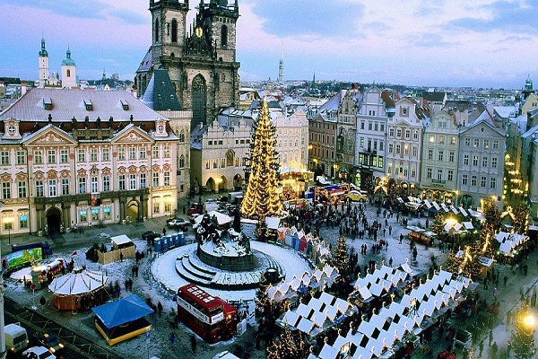 Quảng trường Staromestske Namesti